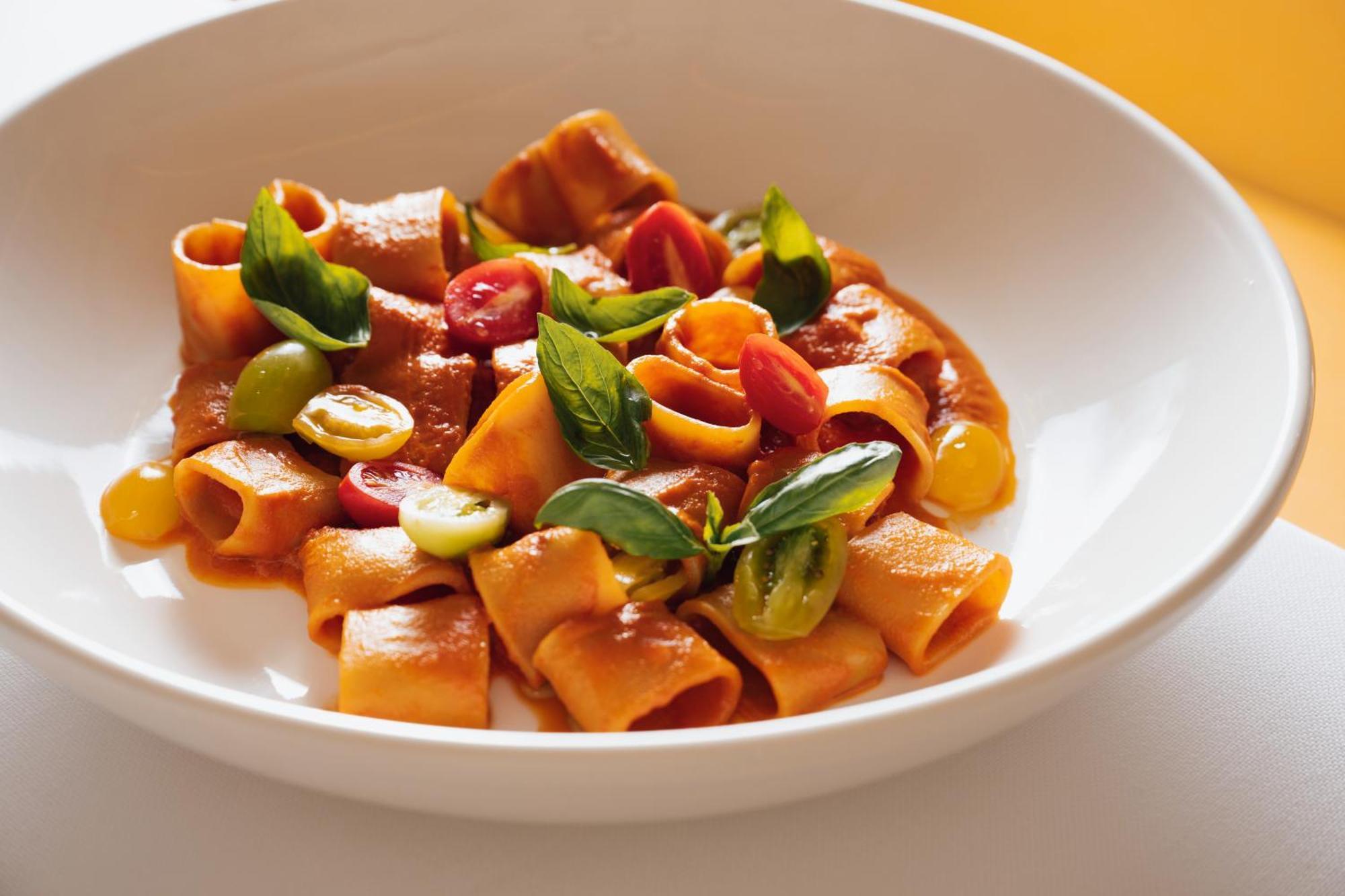 Delano Dubai At Bluewaters Hotel Ngoại thất bức ảnh Rigatoni with sausage and peppers