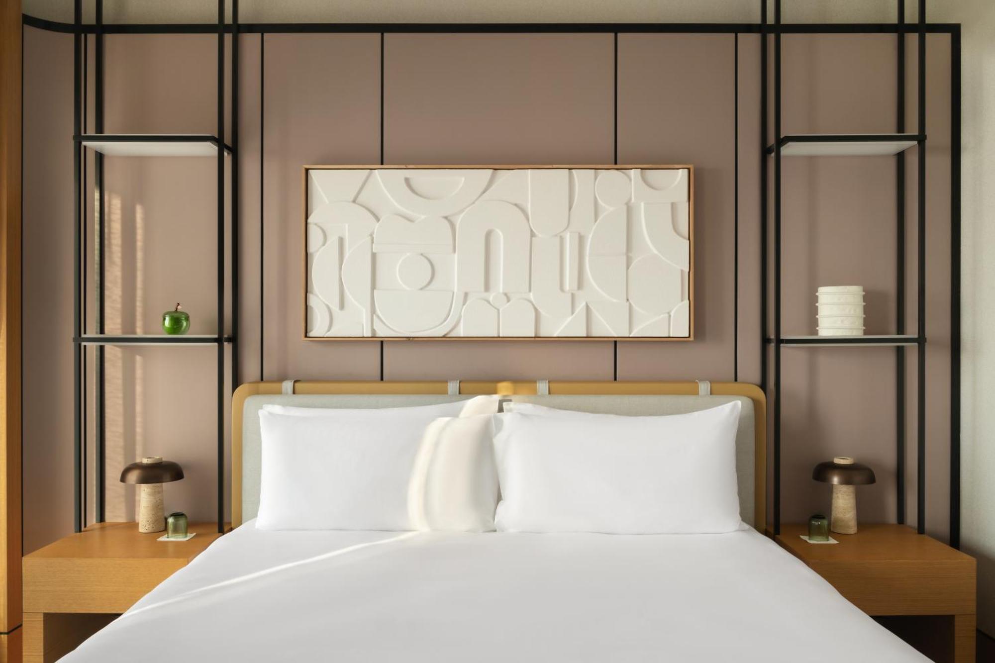 Delano Dubai At Bluewaters Hotel Ngoại thất bức ảnh A bedroom at the hotel