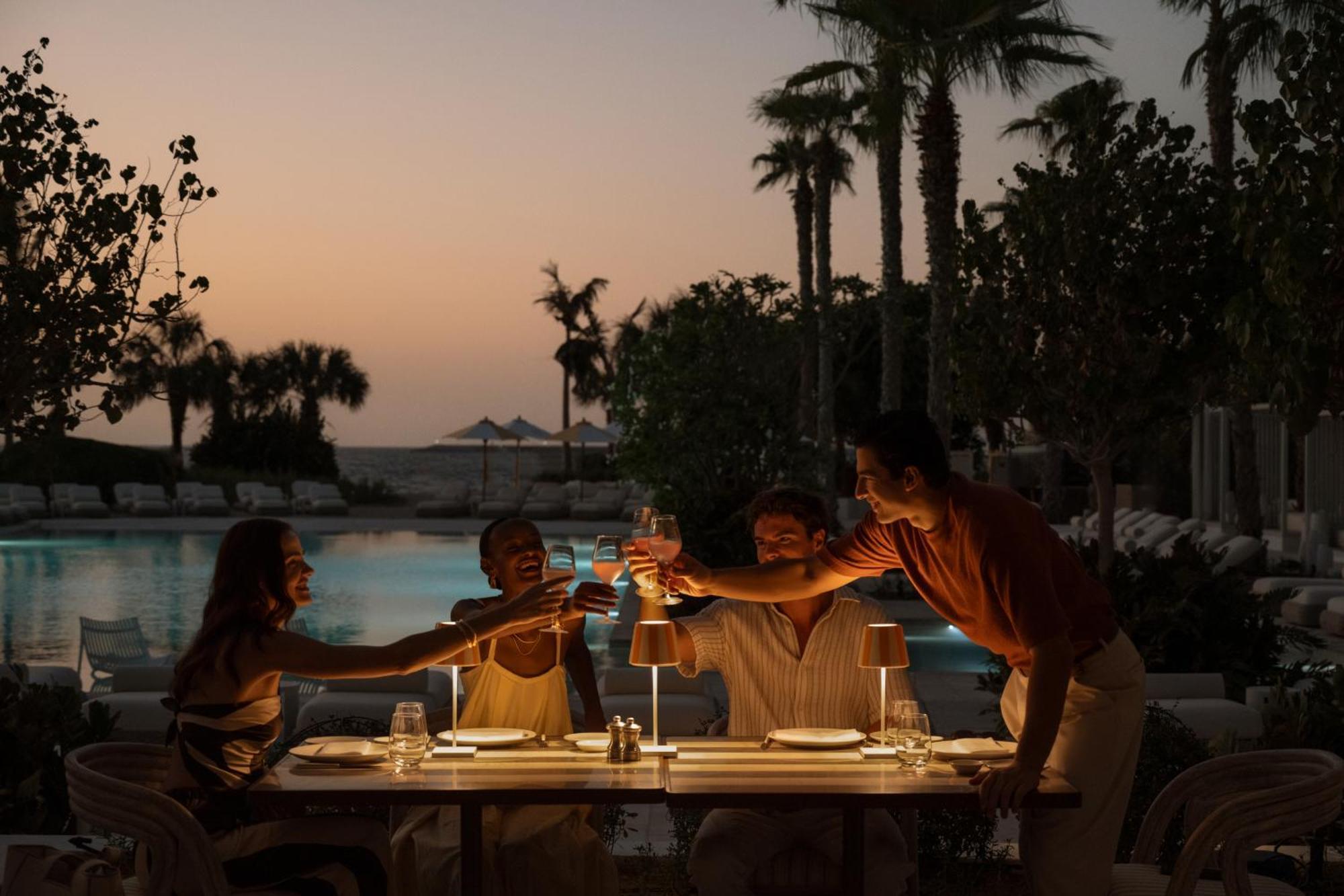 Delano Dubai At Bluewaters Hotel Ngoại thất bức ảnh The Beach Club